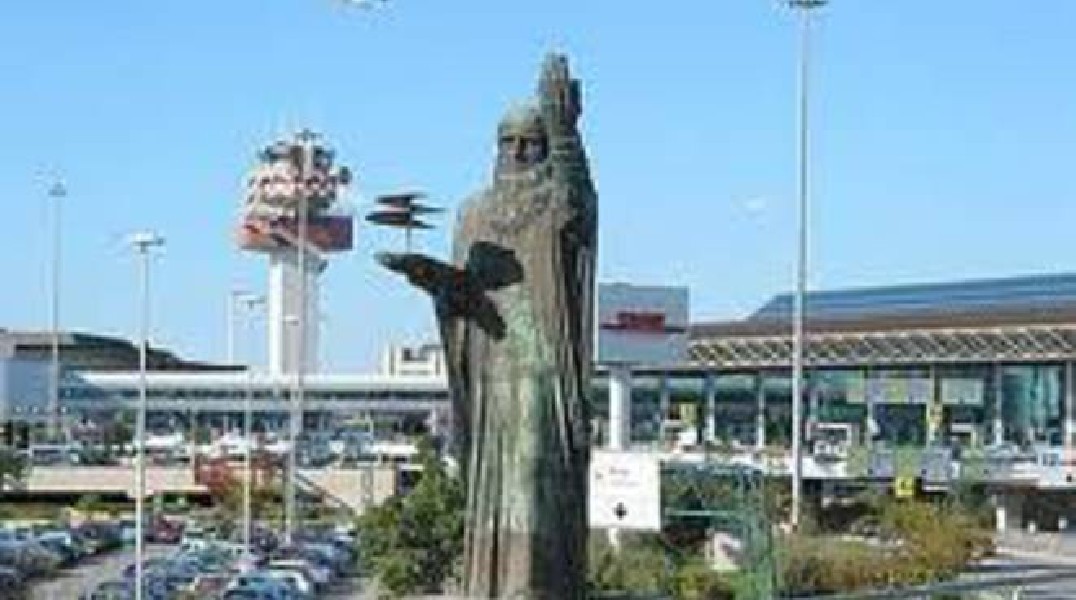 https://www.steamcondotte.it/immagini_punti_di_interesse/28/aeroporto-l-da-vinci-di-fiumicino-600.jpg